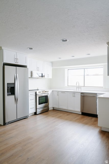 1054 W WESLEY POWELL St George, UT 84790