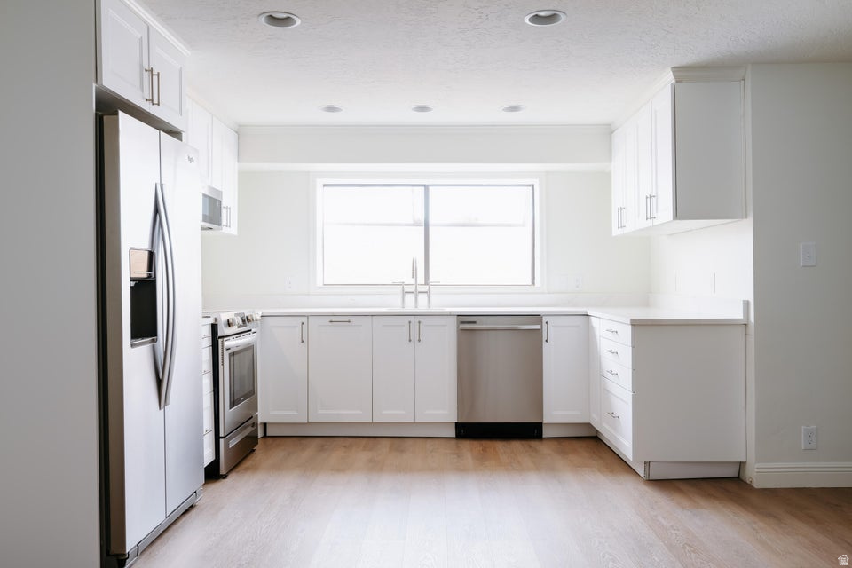 1054 W WESLEY POWELL St George, UT 84790