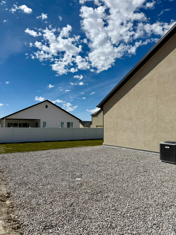 2288 E SEGO LILIY DR photo 3