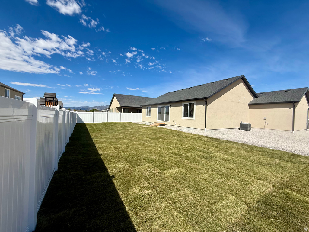 2288 E SEGO LILIY DR photo 2