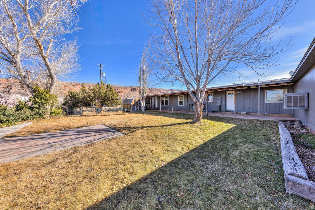 55 E MOUNT PEALE DR Moab, UT 84532