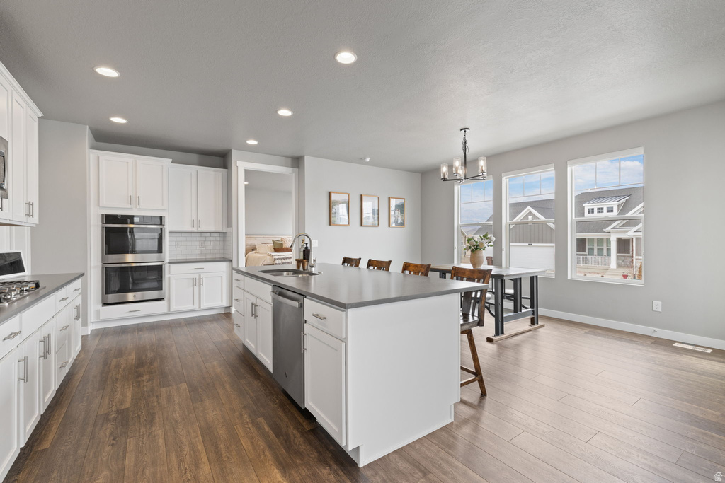 1325 E DESERT PEAK Eagle Mountain, UT 84005