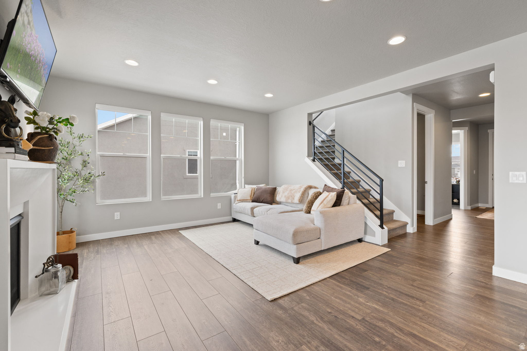 1325 E DESERT PEAK Eagle Mountain, UT 84005