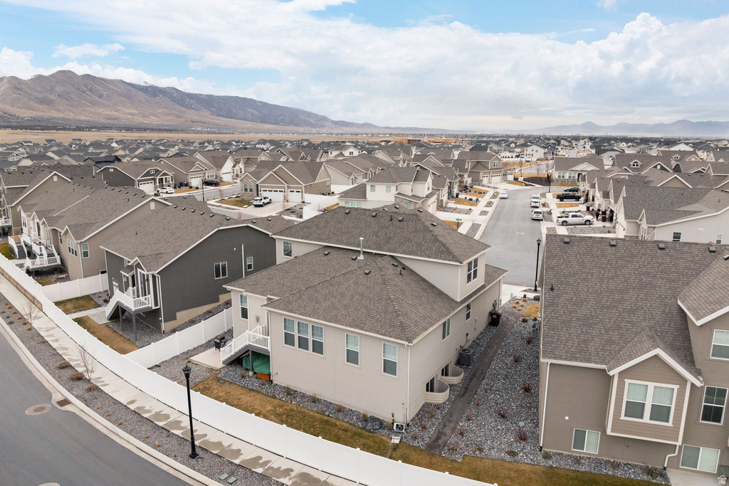 1325 E DESERT PEAK Eagle Mountain, UT 84005