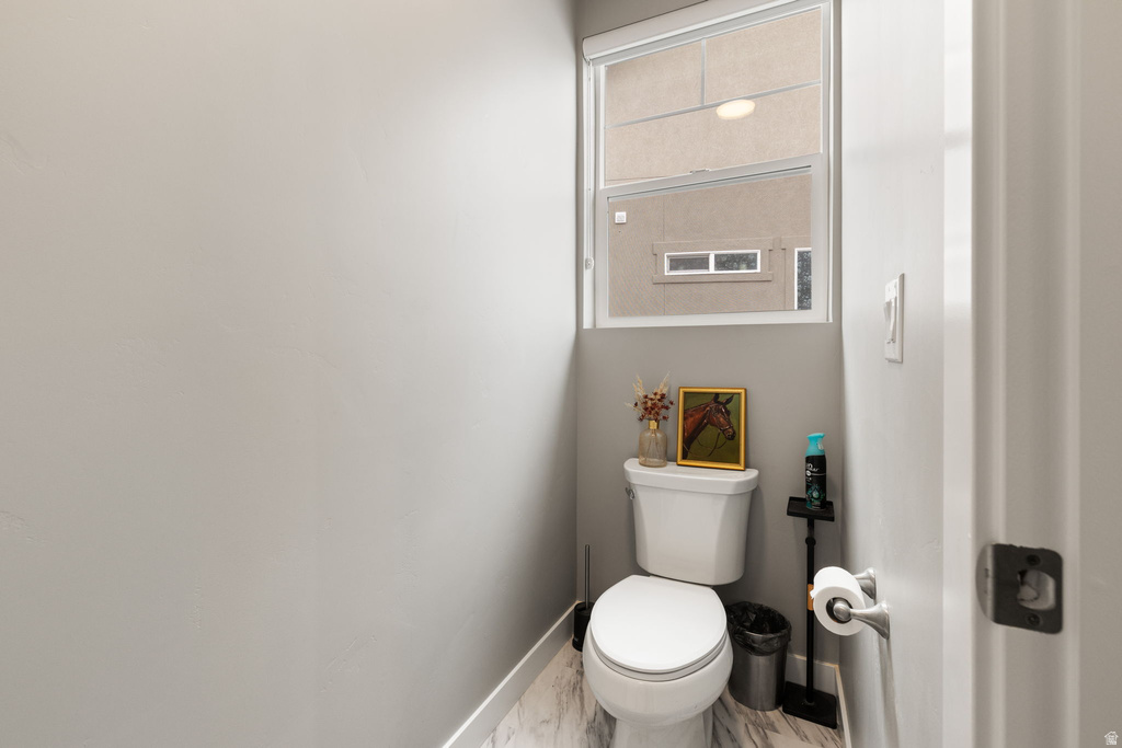 1325 E DESERT PEAK Eagle Mountain, UT 84005