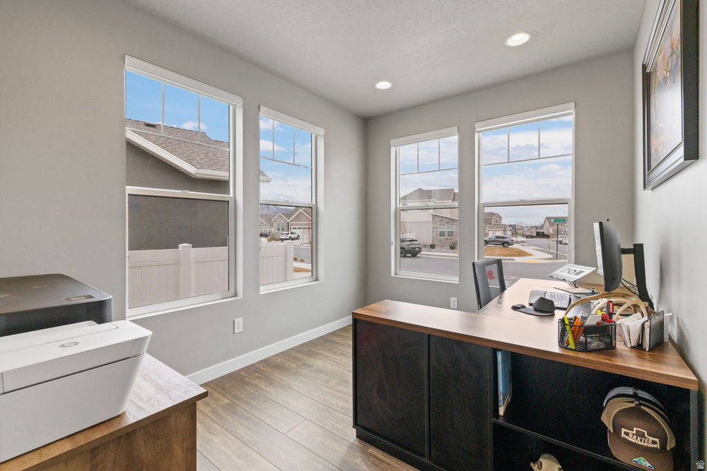 1325 E DESERT PEAK Eagle Mountain, UT 84005