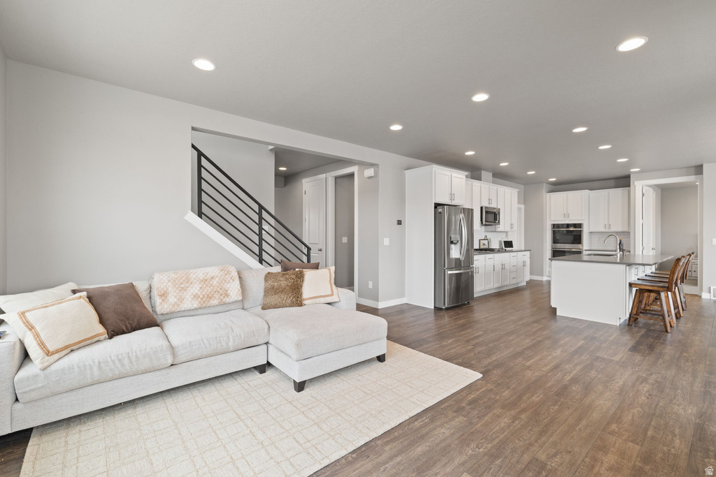 1325 E DESERT PEAK Eagle Mountain, UT 84005