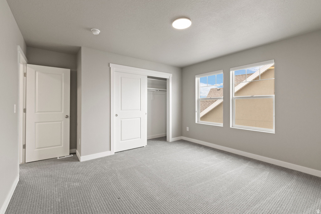 1325 E DESERT PEAK Eagle Mountain, UT 84005