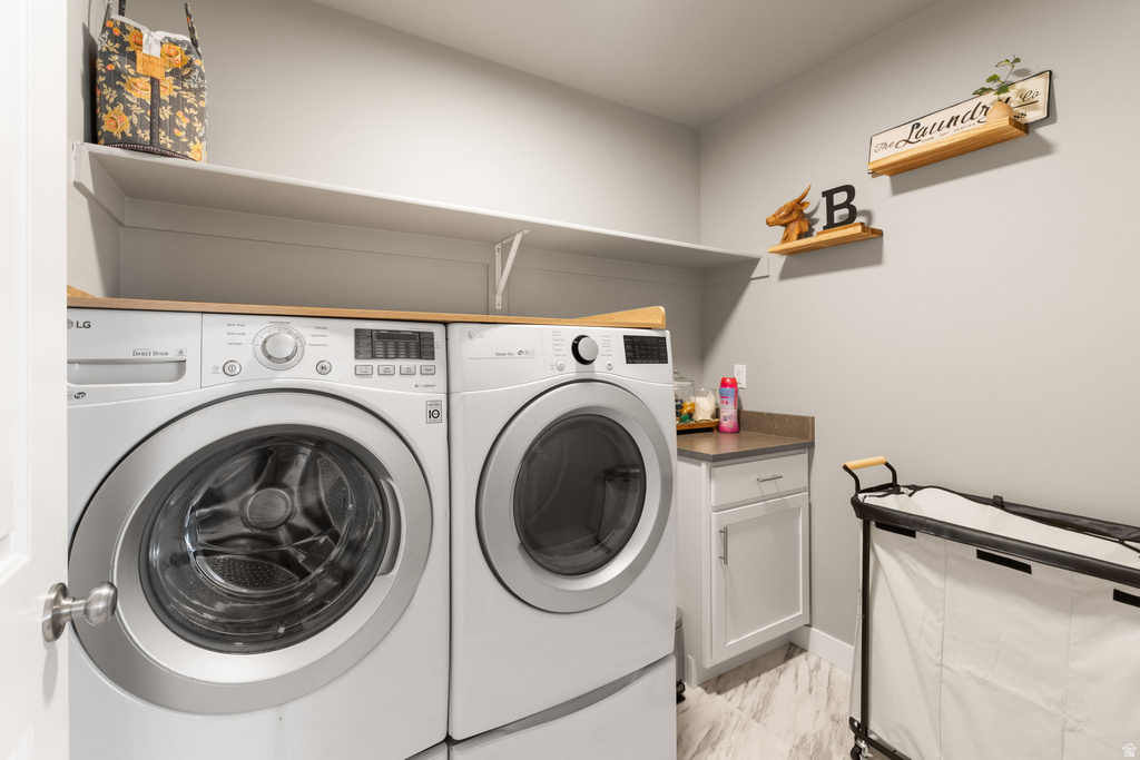 1325 E DESERT PEAK Eagle Mountain, UT 84005