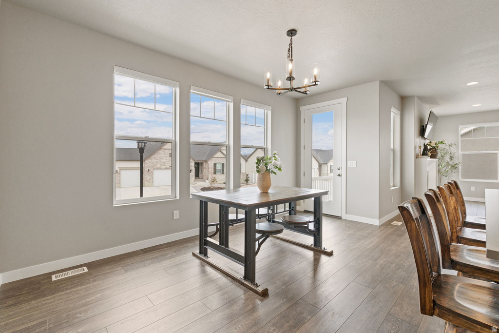 1325 E DESERT PEAK Eagle Mountain, UT 84005