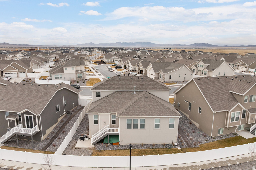 1325 E DESERT PEAK Eagle Mountain, UT 84005