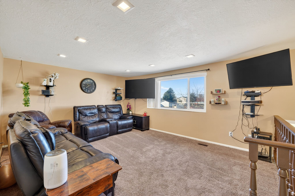 911 S 1500 E Clearfield, UT 84015