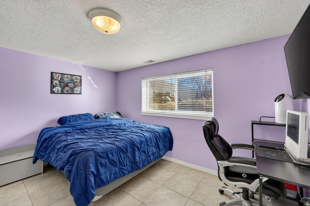 911 S 1500 E Clearfield, UT 84015