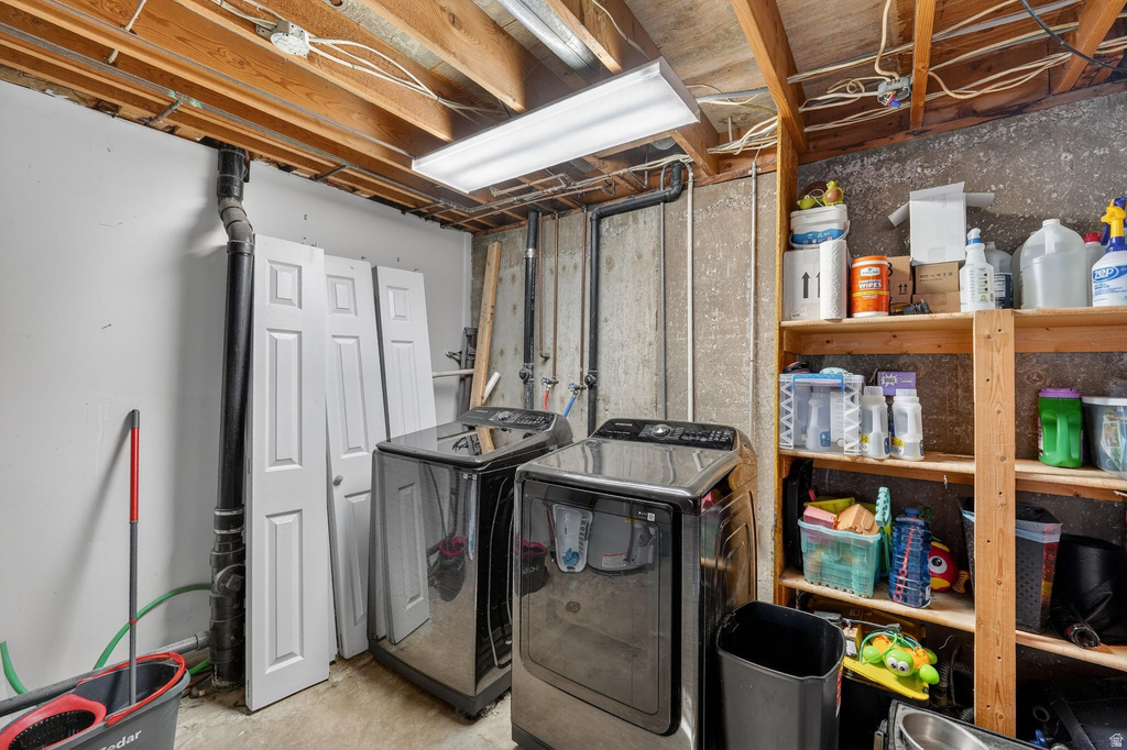 911 S 1500 E Clearfield, UT 84015