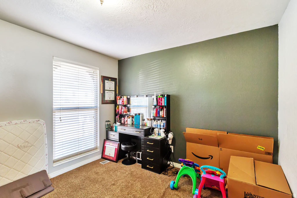 679 E 3050 N North Ogden, UT 84414