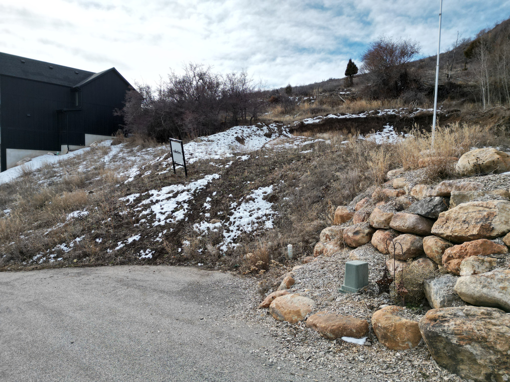 697 N LOCHWOOD DR Garden City, UT 84028