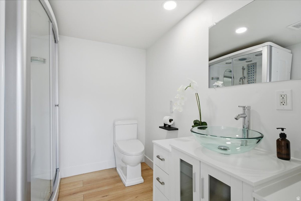 6869 S BROOKHILL DR Salt Lake City, UT 84121