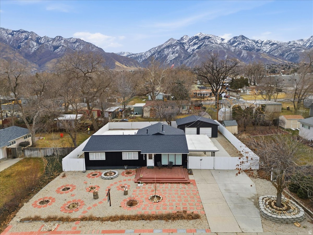 6869 S BROOKHILL DR Salt Lake City, UT 84121