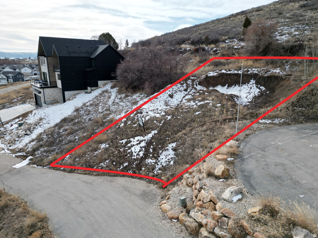 697 N LOCHWOOD DR Garden City, UT 84028