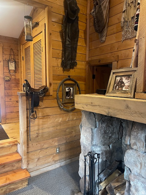 8865 N TIMPHAVEN RD Sundance, UT 84604