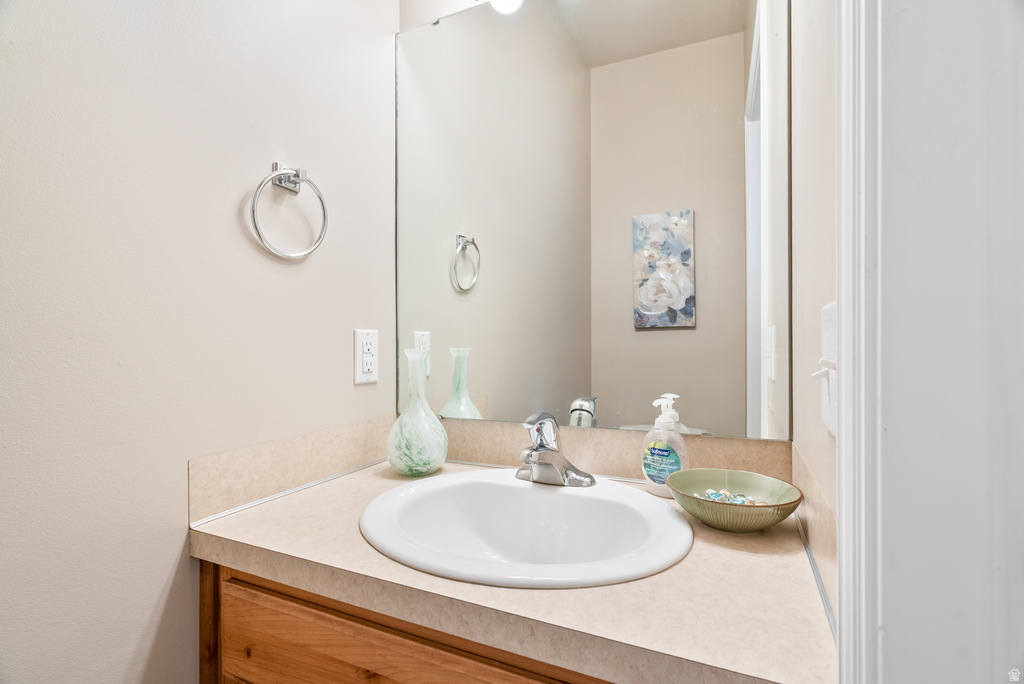 589 W 25 N Clearfield, UT 84015