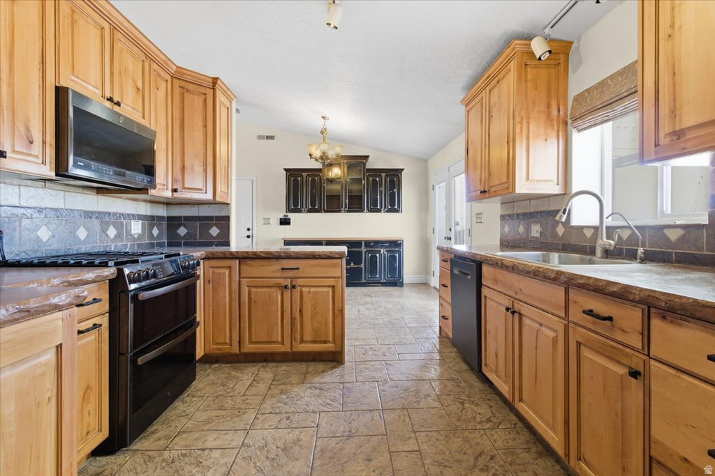 17500 N 4250 E Moroni, UT 84646