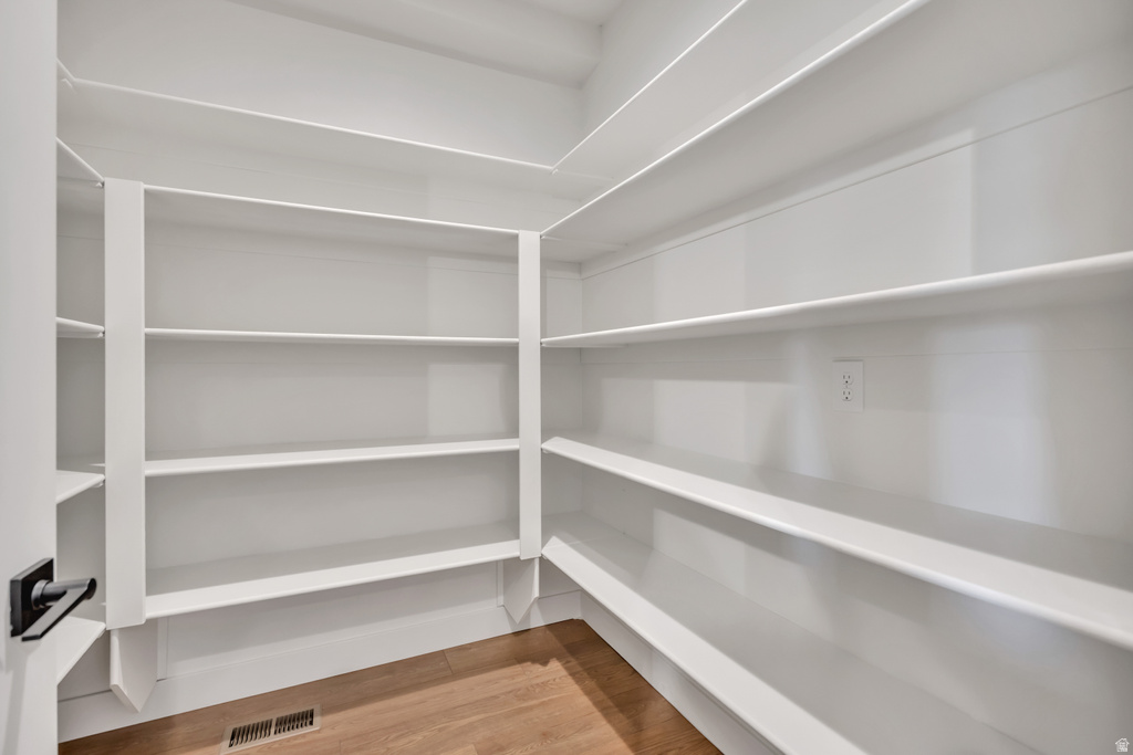 7633 S WOODTRAIL WAY Sandy, UT 84047