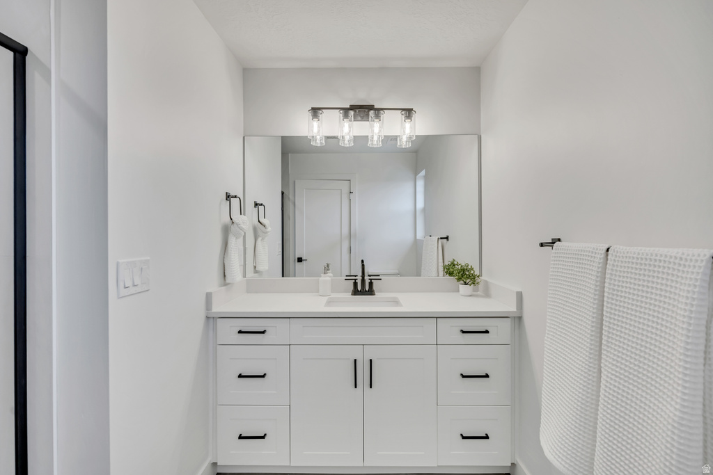 7633 S WOODTRAIL WAY Sandy, UT 84047