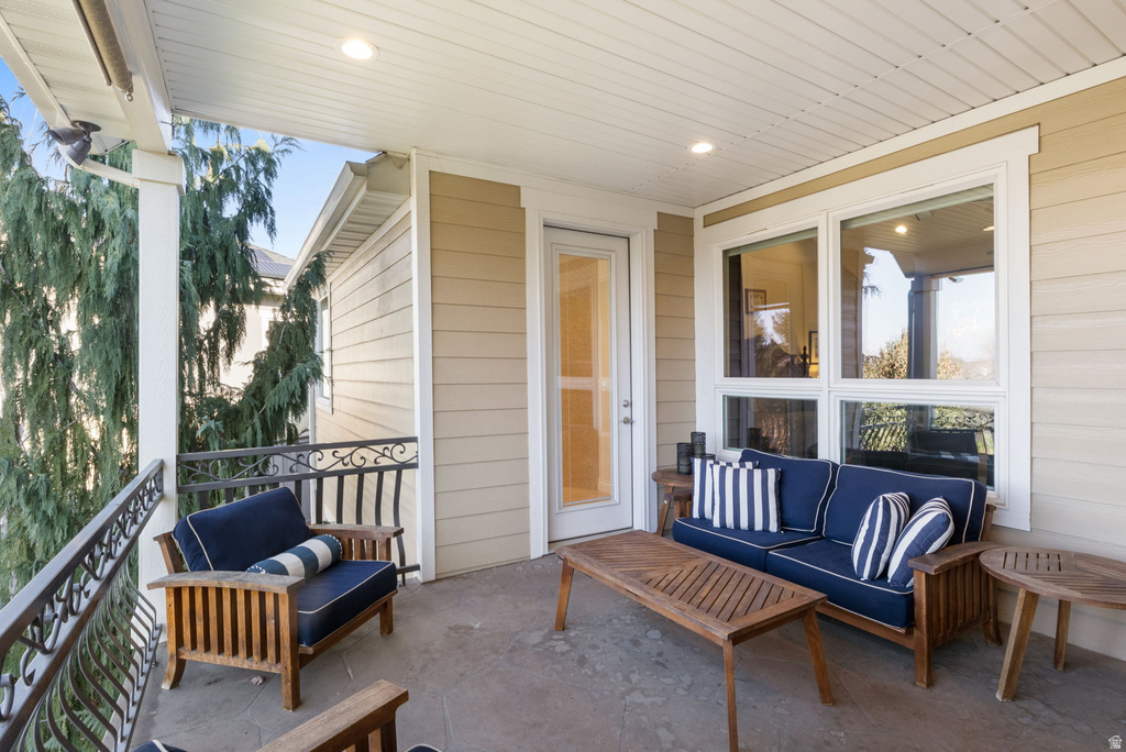 8330 S DANISH RD Cottonwood Heights, UT 84093