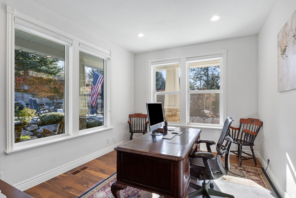 8330 S DANISH RD Cottonwood Heights, UT 84093