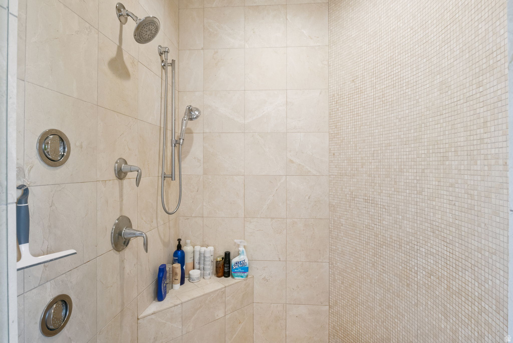 8330 S DANISH RD Cottonwood Heights, UT 84093