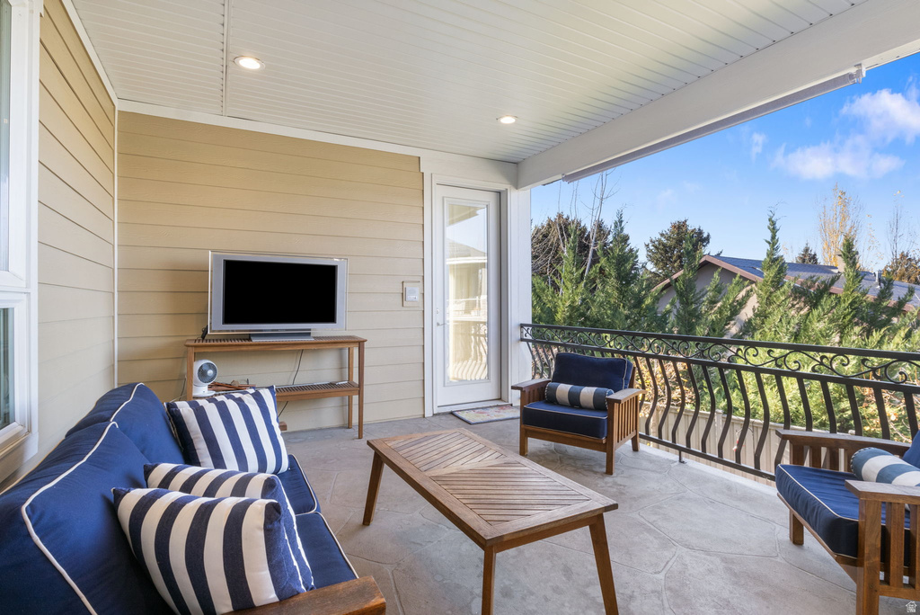 8330 S DANISH RD Cottonwood Heights, UT 84093