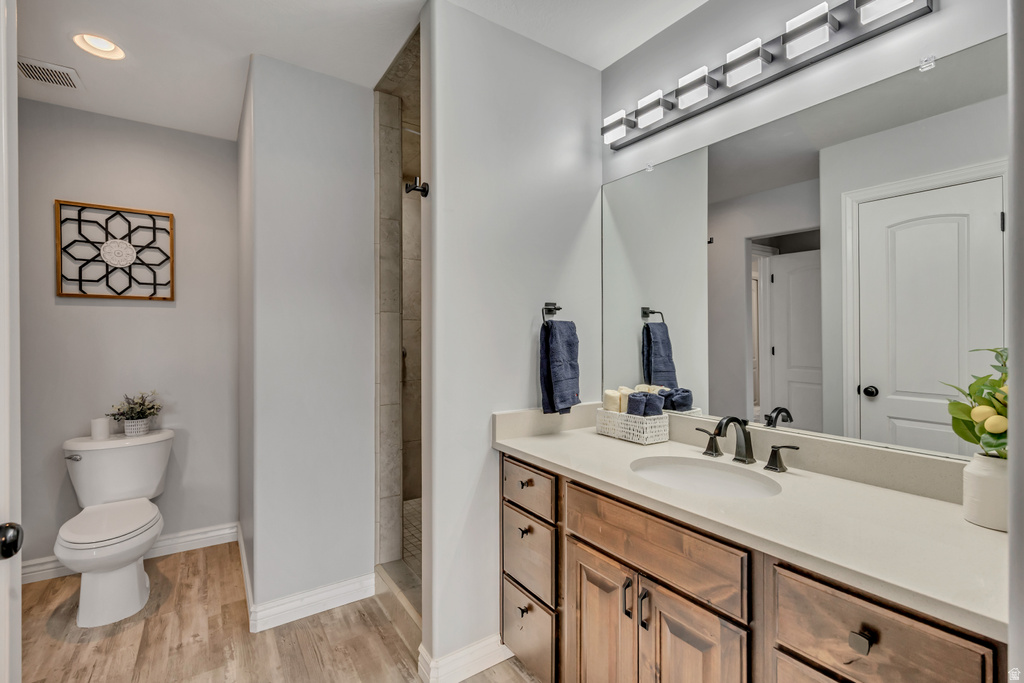 1821 E WHITETAIL WAY Layton, UT 84040