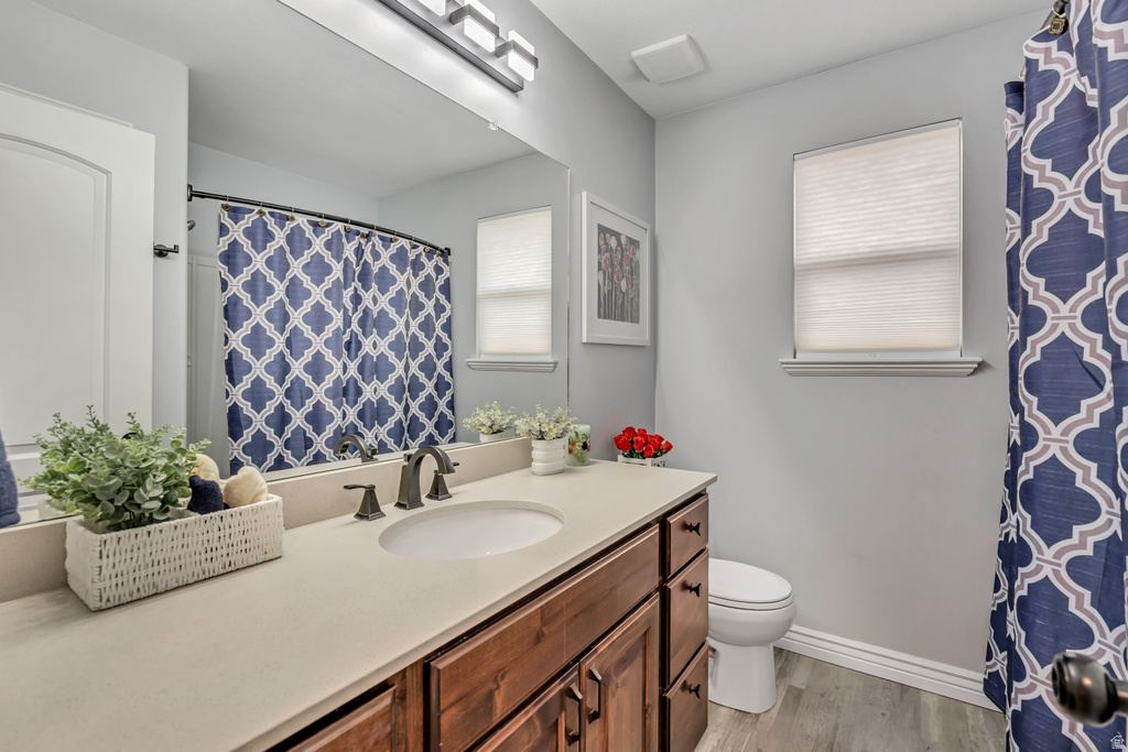 1821 E WHITETAIL WAY Layton, UT 84040