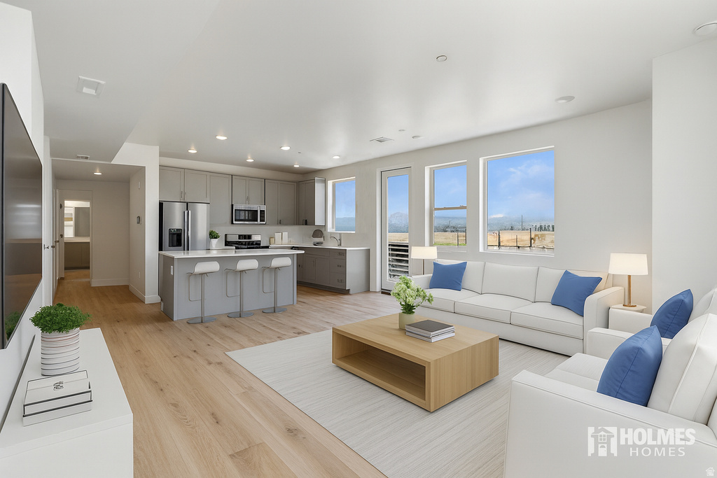 5263 W REVENTON RD #104 South Jordan, UT 84009