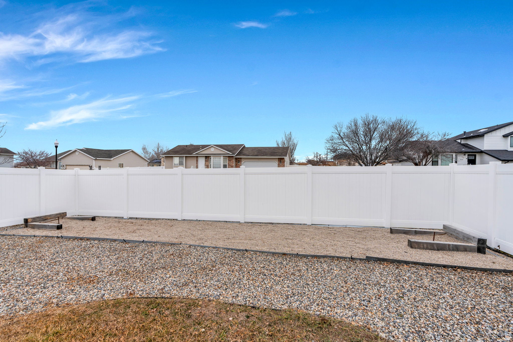 6073 W EAGLES PEAK CV West Valley City, UT 84128