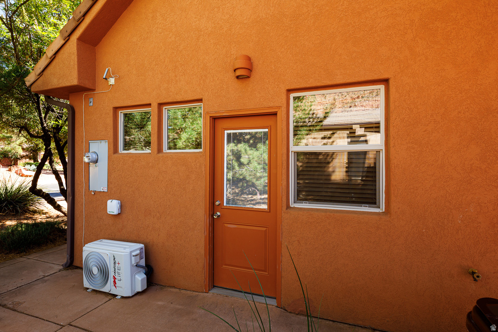 320 W LOS BARANCOS LN Kanab, UT 84741