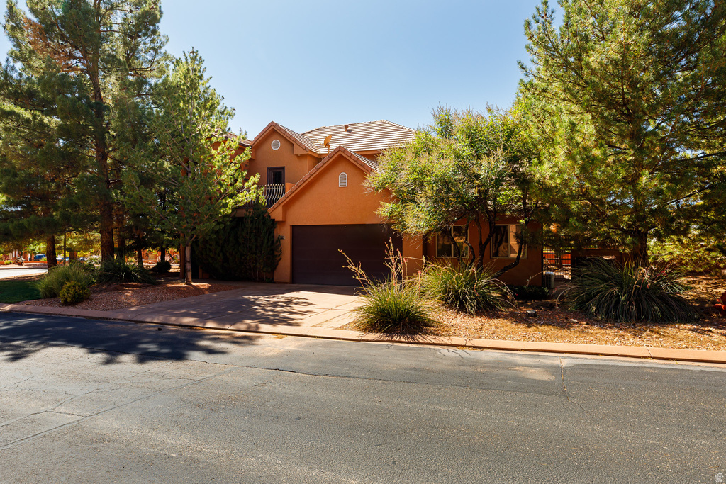 320 W LOS BARANCOS LN Kanab, UT 84741