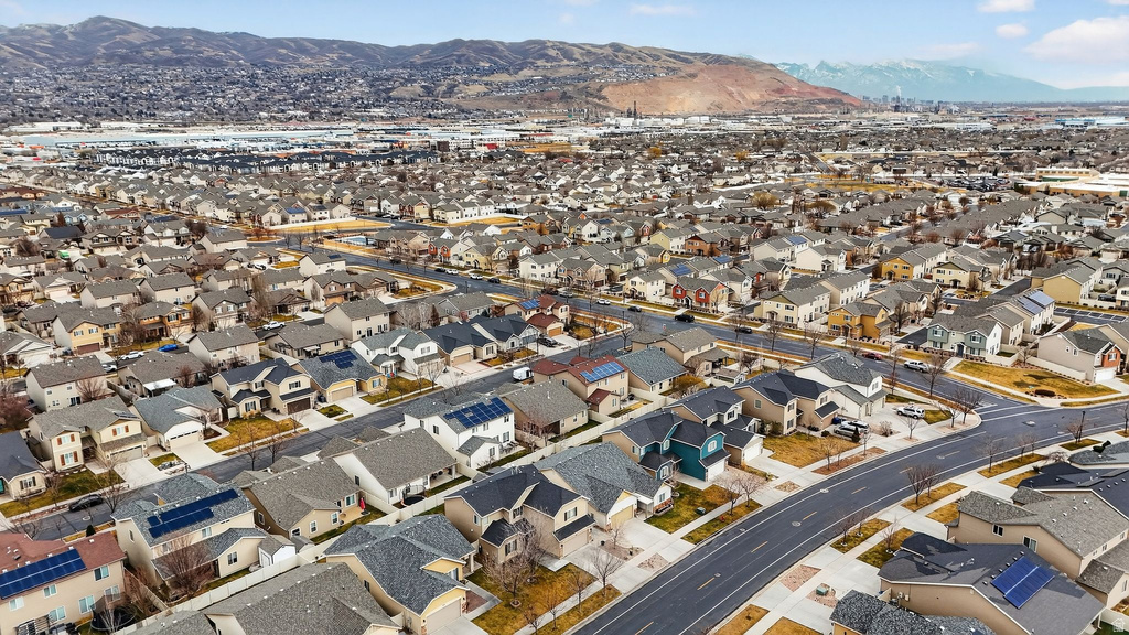 940 N SKIPTON North Salt Lake, UT 84054