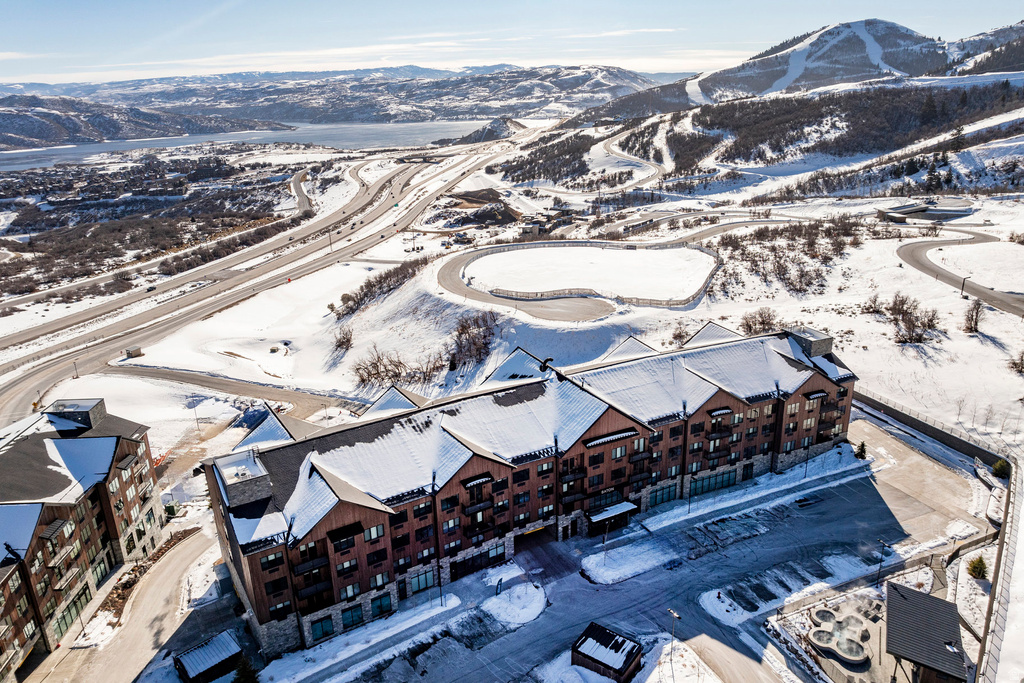 2303 W DEER HOLLOW RD #1329 Park City, UT 84060