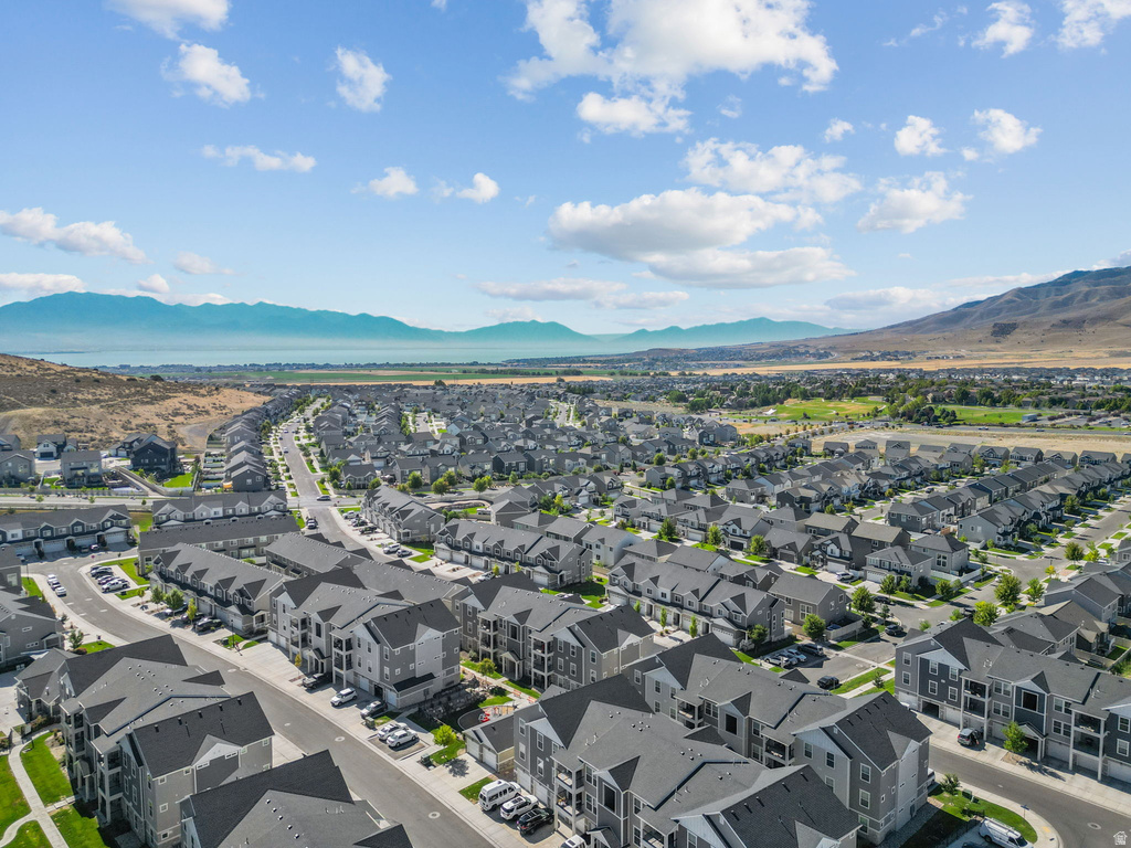 1776 W NEWCASTLE LN #301 Saratoga Springs, UT 84045