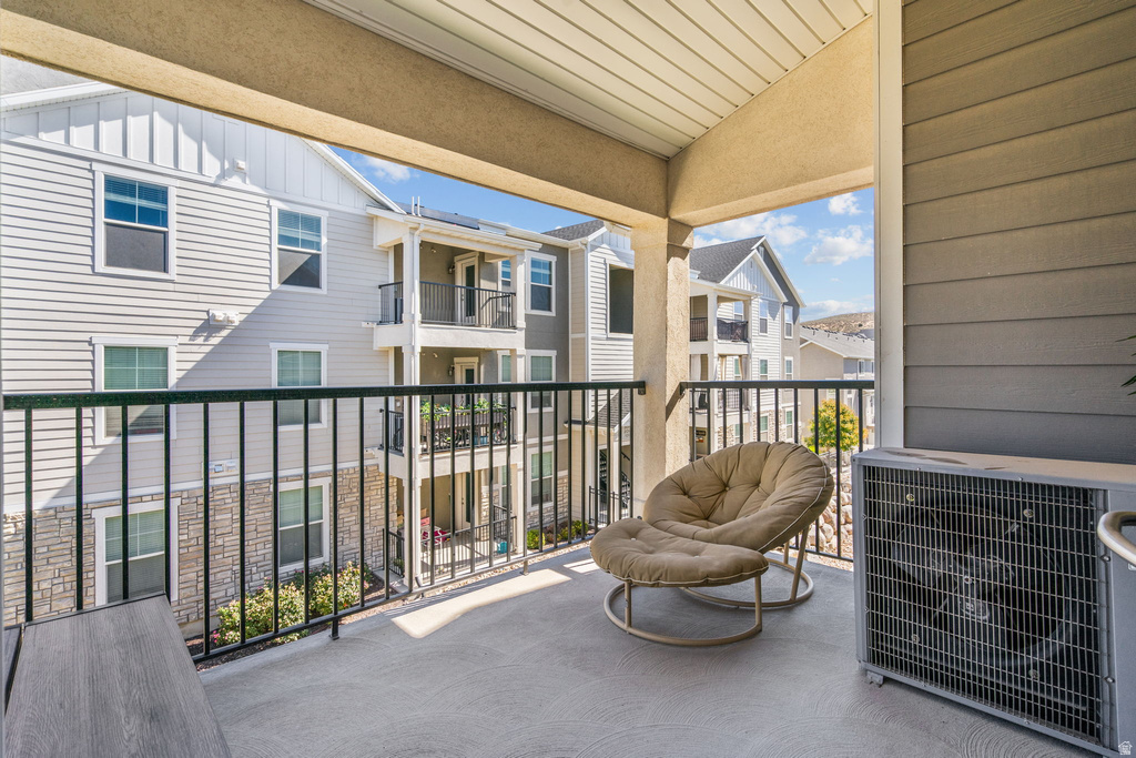 1776 W NEWCASTLE LN #301 Saratoga Springs, UT 84045