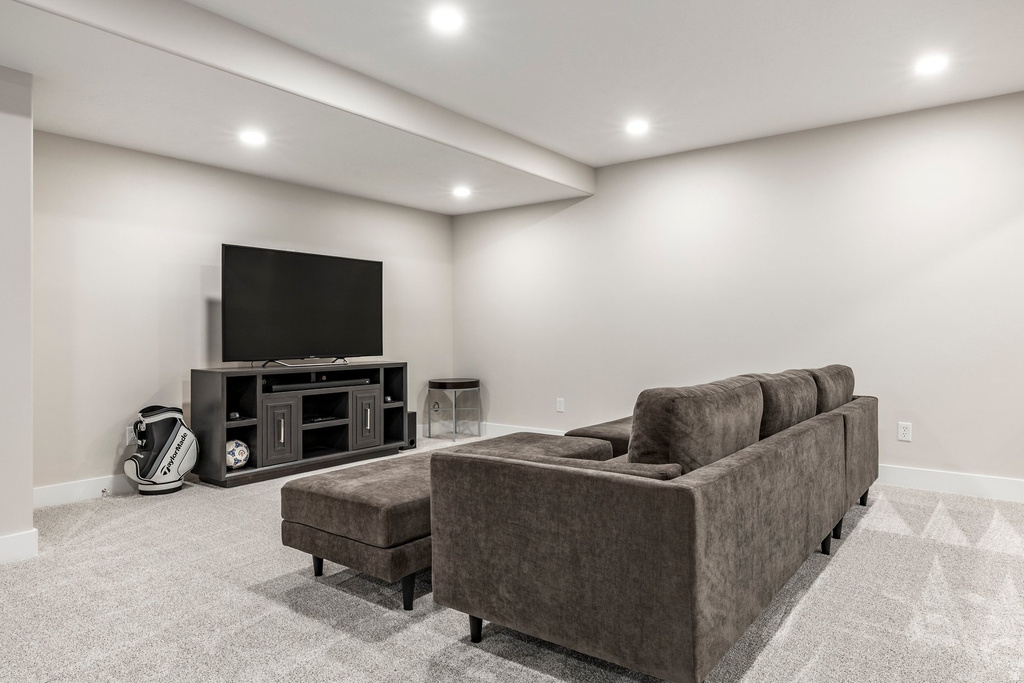 593 S HIDDEN CIR North Salt Lake, UT 84054