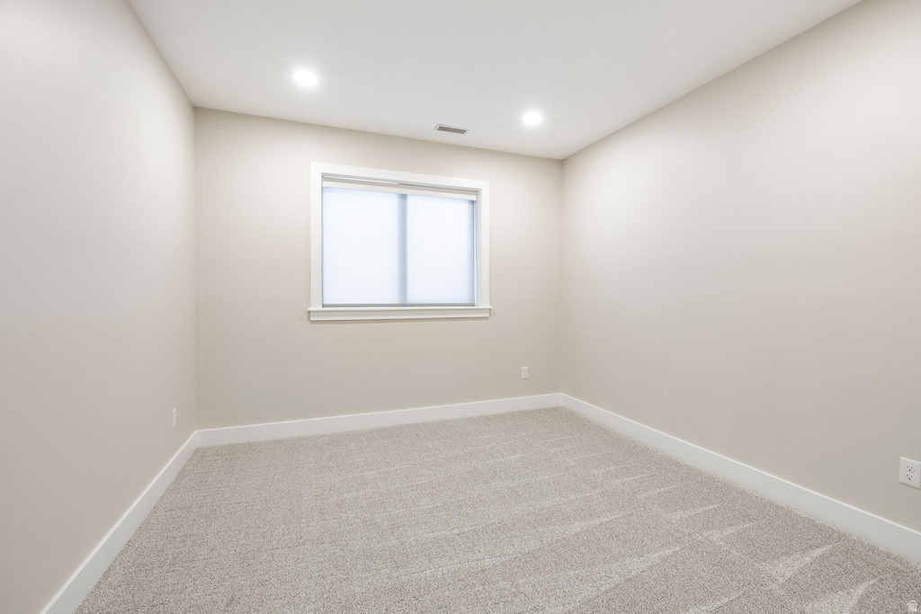 593 S HIDDEN CIR North Salt Lake, UT 84054