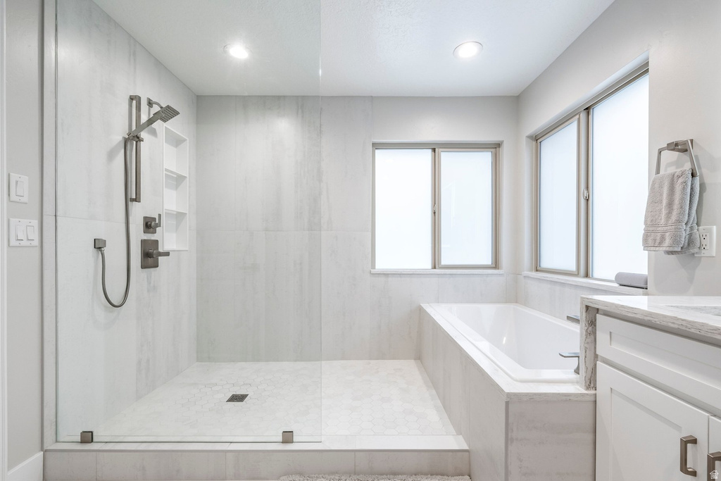 593 S HIDDEN CIR North Salt Lake, UT 84054