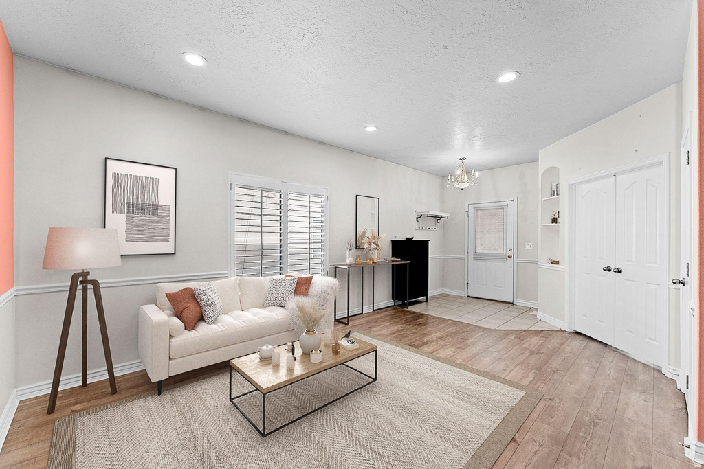 9928 S CASCADE DR Sandy, UT 84070