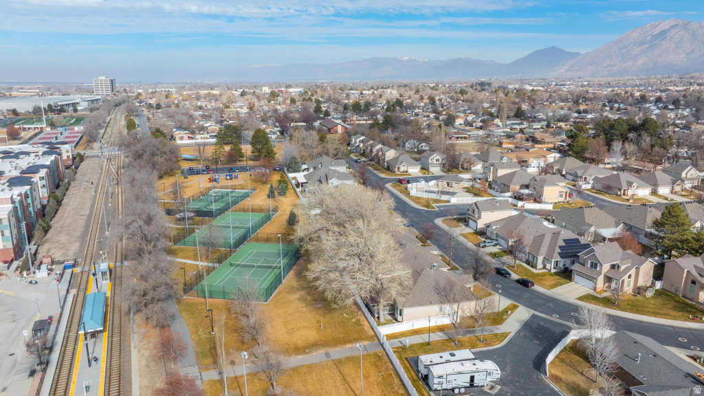 9928 S CASCADE DR Sandy, UT 84070