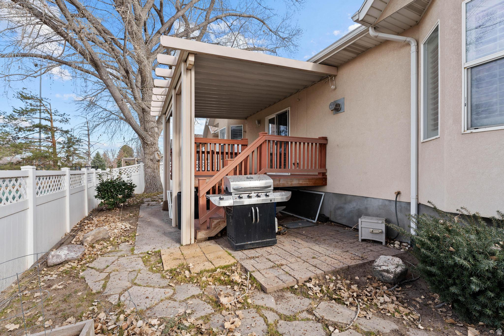 9928 S CASCADE DR Sandy, UT 84070