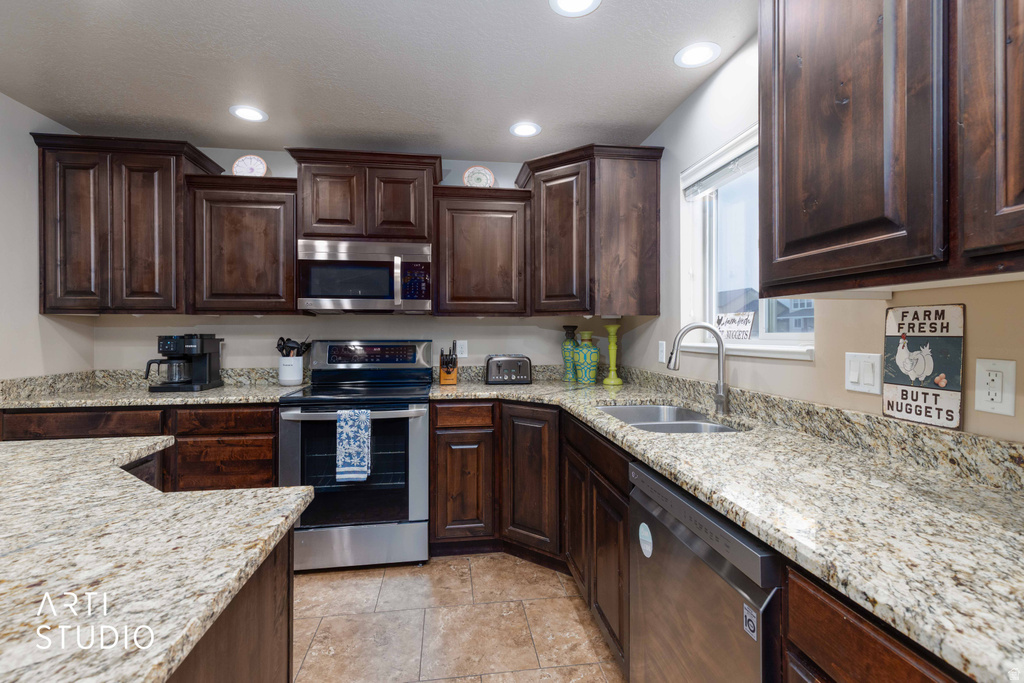 4403 W 5700 S Hooper, UT 84315