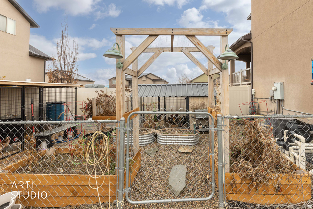 4403 W 5700 S Hooper, UT 84315